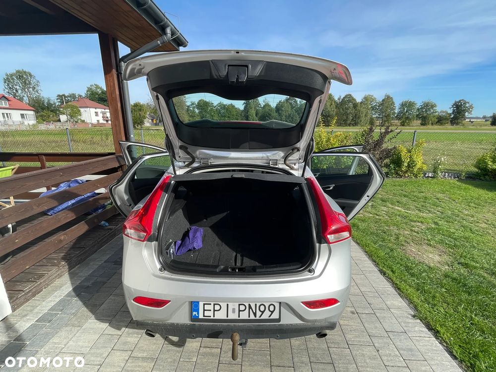 Volvo V40 T2 - 19