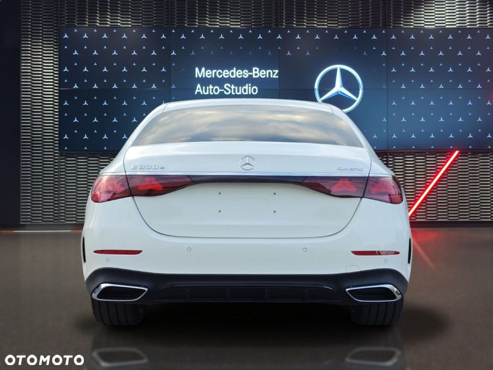 Mercedes-Benz Klasa E - 4