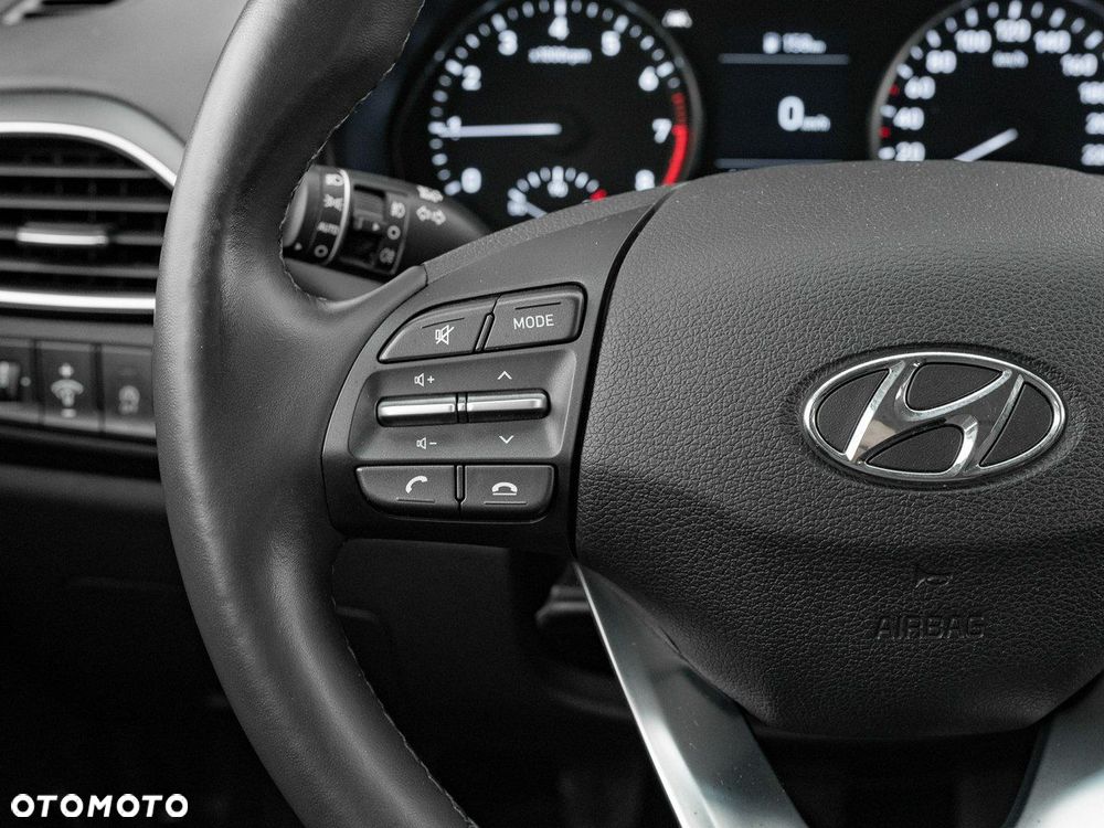 Hyundai i30 1.5 DPI Classic + - 14