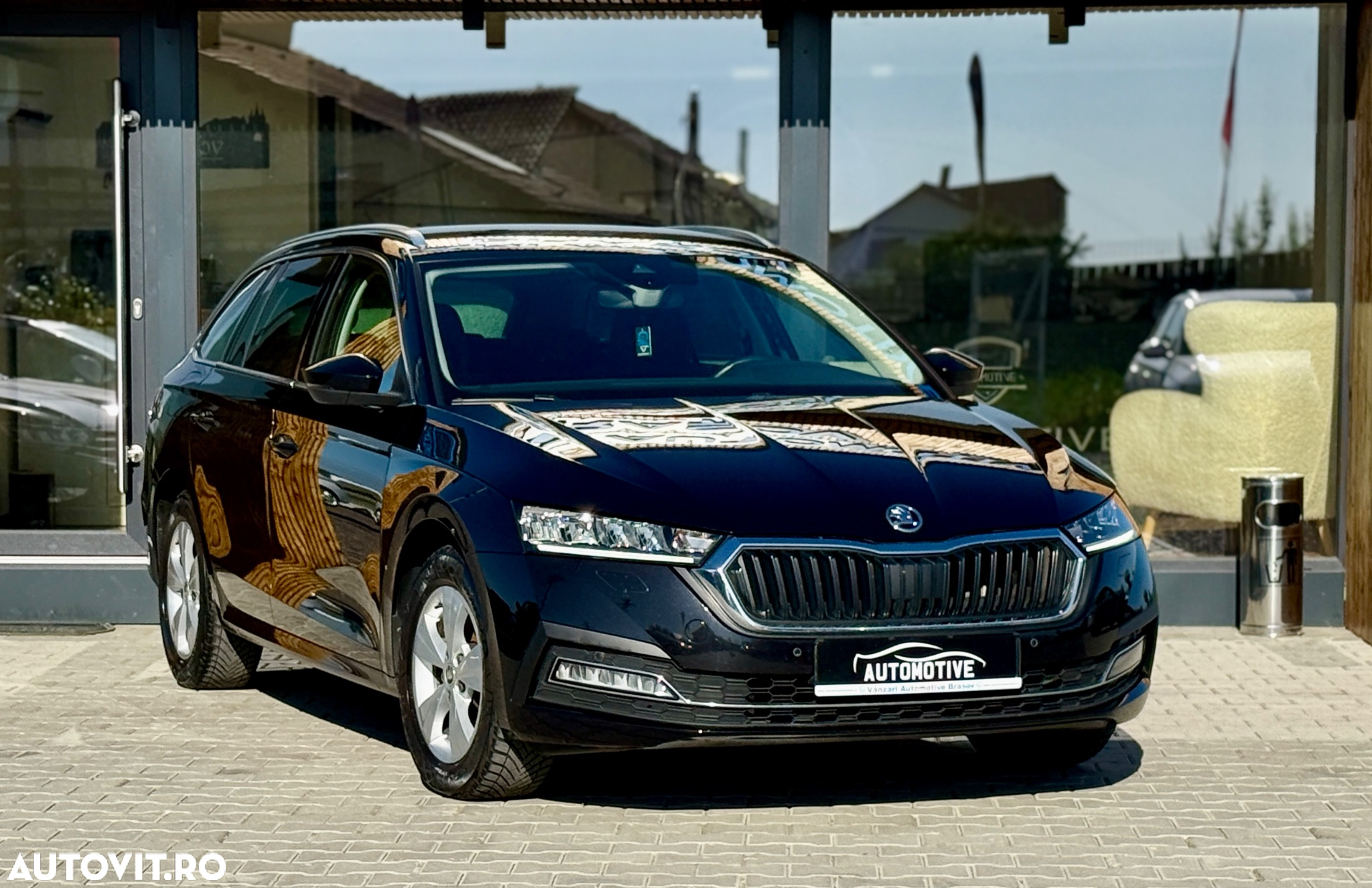 Skoda Octavia 2.0 TDI DSG Style - 2
