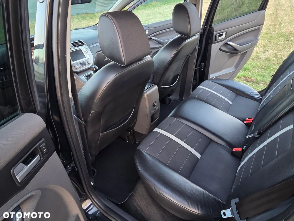 Ford Kuga 2.0 TDCi 4x4 Titanium - 20