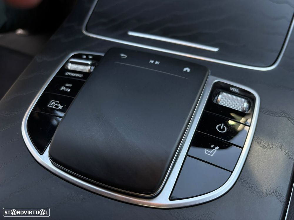 Mercedes-Benz E 300 de 9G-TRONIC AMG Line - 21