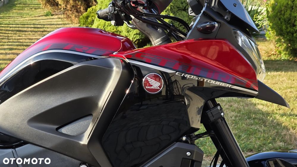 Honda VFR - 10