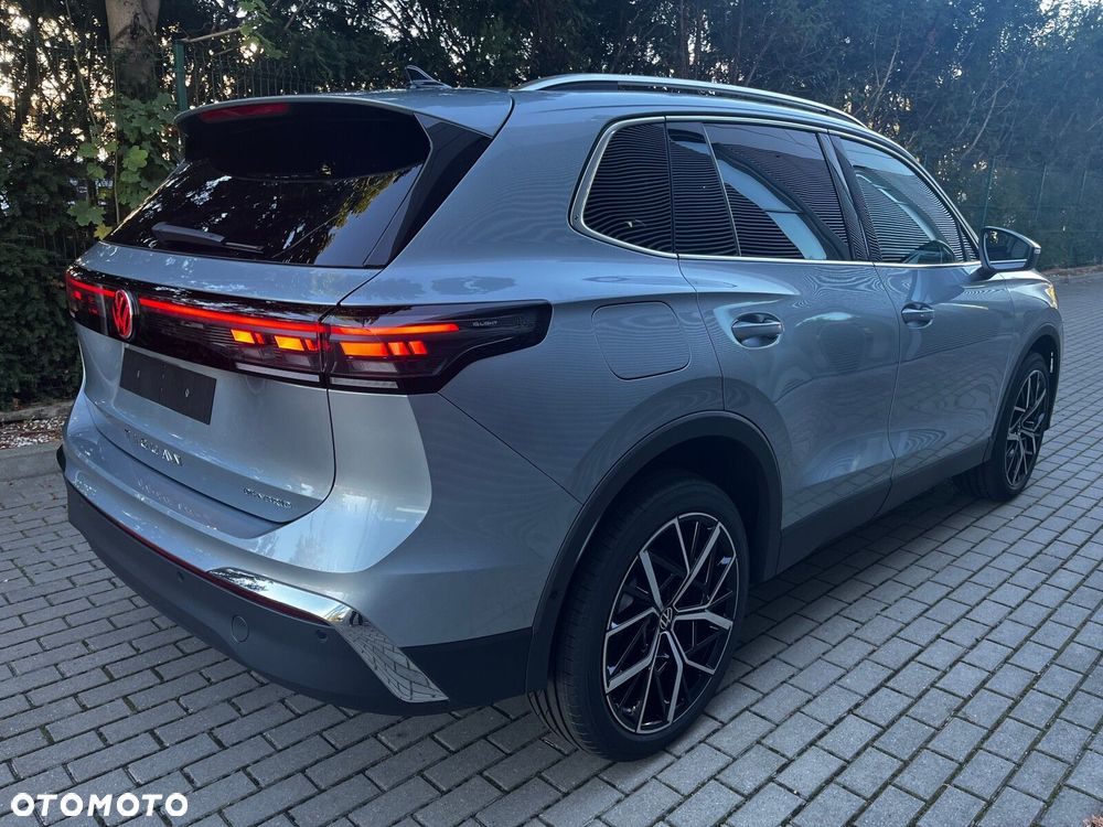 Volkswagen Tiguan - 9