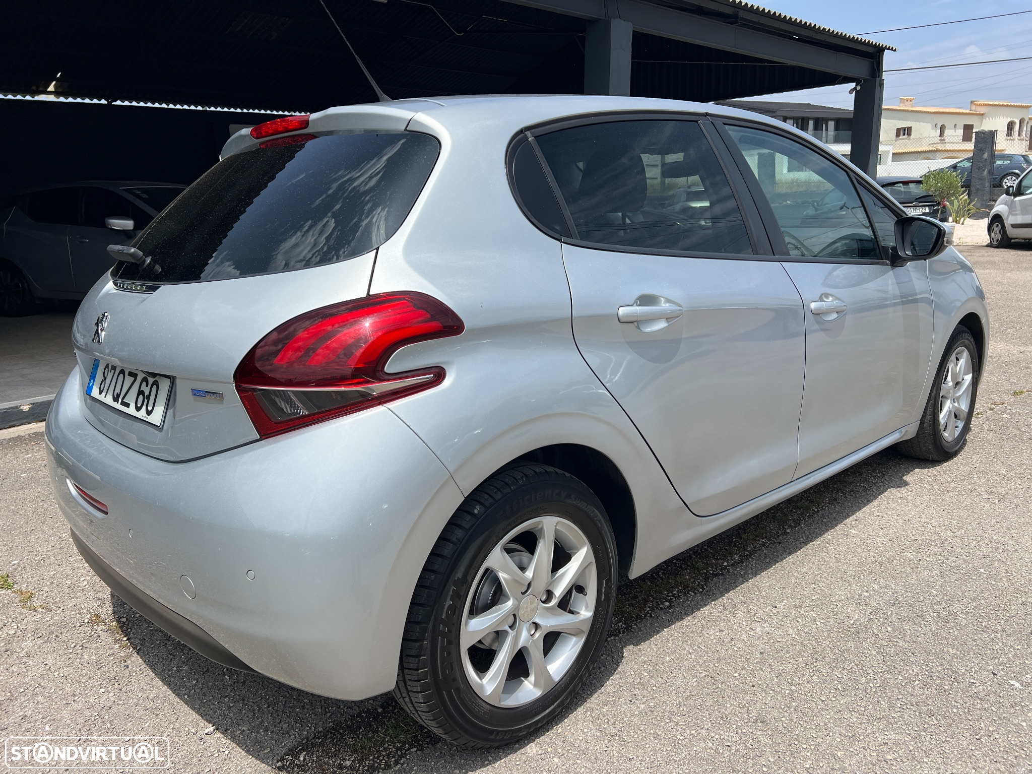 Peugeot 208 1.2 PureTech Allure - 14
