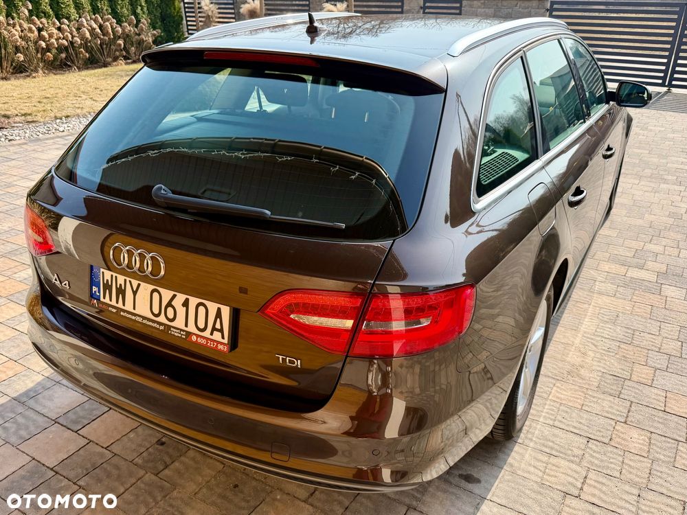 Audi A4 Avant 2.0 TDI DPF clean diesel multitronic S line Sportpaket - 8