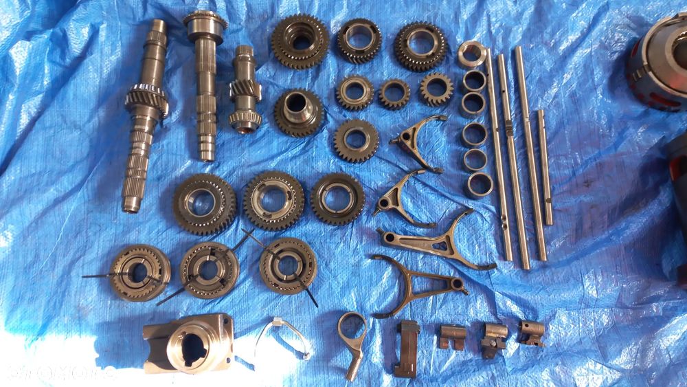 kosz rewersu przód tył renault ergos celtis elementy skrzyni biegów tryb wałek synchronizator - 3