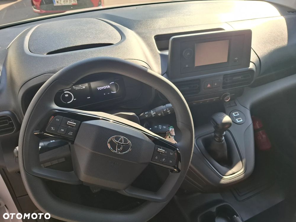 Toyota Proace City - 9