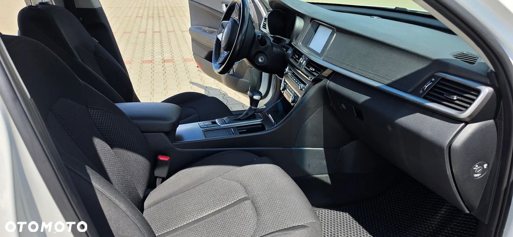 Kia Optima 1.6 T-GDI M DCT - 11