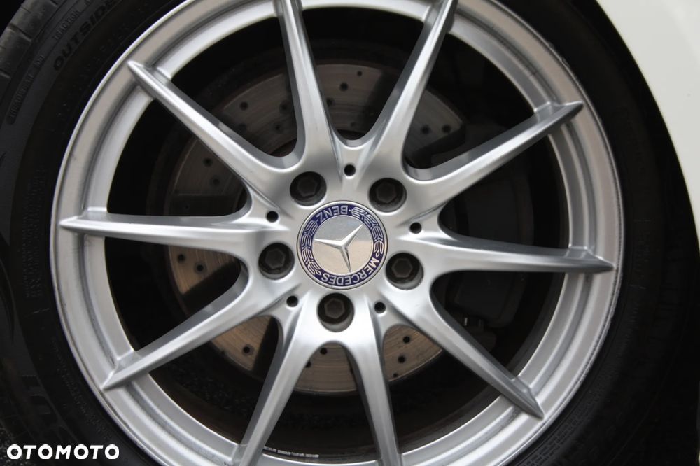 Mercedes-Benz Klasa B 180 Edition - 27