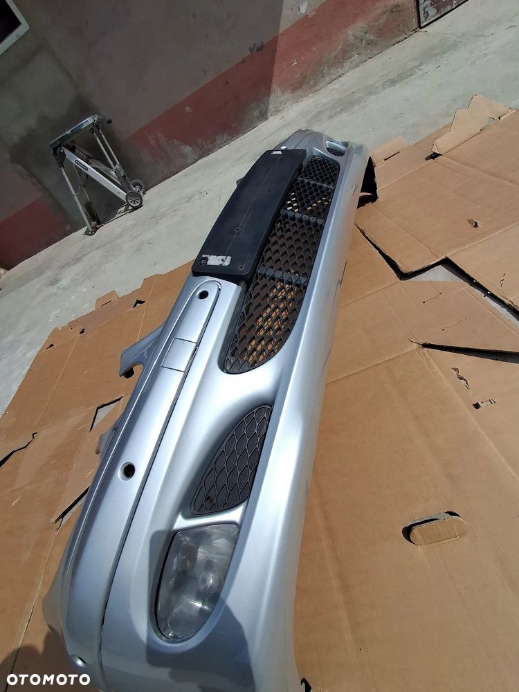 Zderzak przedni Mercedes E klasa W211 LAK 744 Classic - 10