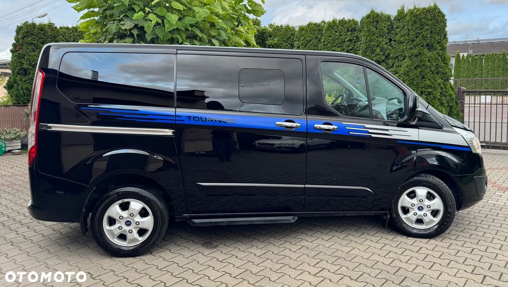 Ford Tourneo Custom 2.0 EcoBlue L1 Titanium - 33