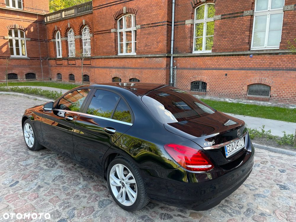 Mercedes-Benz Klasa C 180 9G-TRONIC - 2