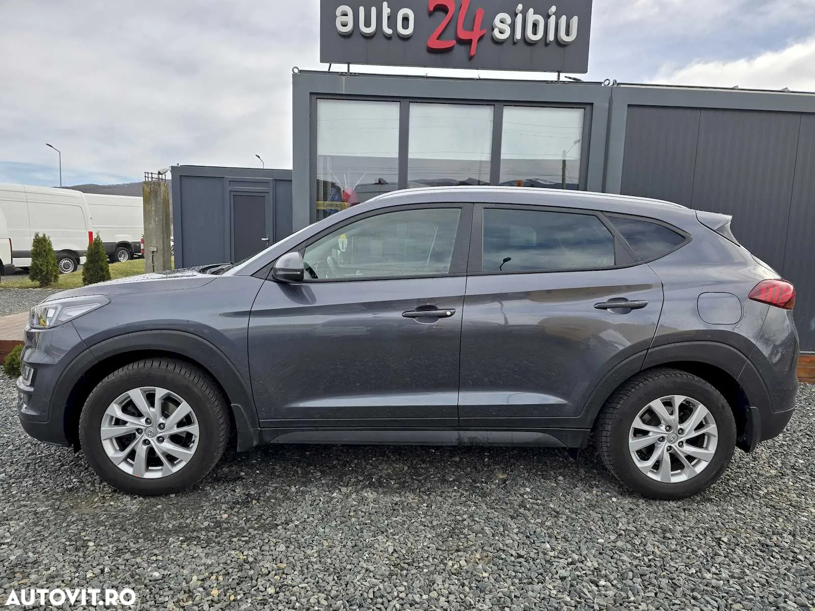 Hyundai Tucson 1.6 T-GDi 4WD 7DCT Premium - 9