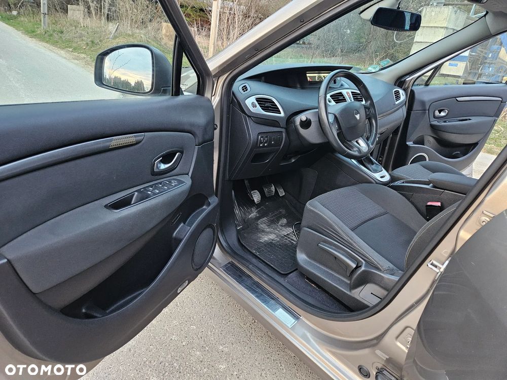 Renault Grand Scenic 1.6 16V 110 Dynamique - 13