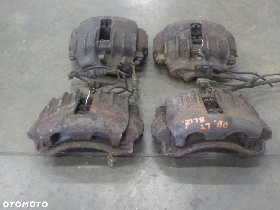 VW LT 46 SPRINTER BLIŹNIAK ZACISK HAMULCOWY JARZMO - 2