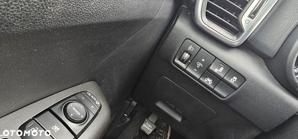 Kia Sportage 1.7 CRDI 2WD ISG Dream-Team Edition - 20