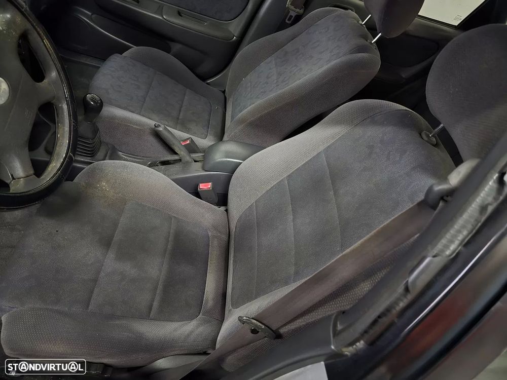 Toyota Corolla L/B 1.4 Sol - 7