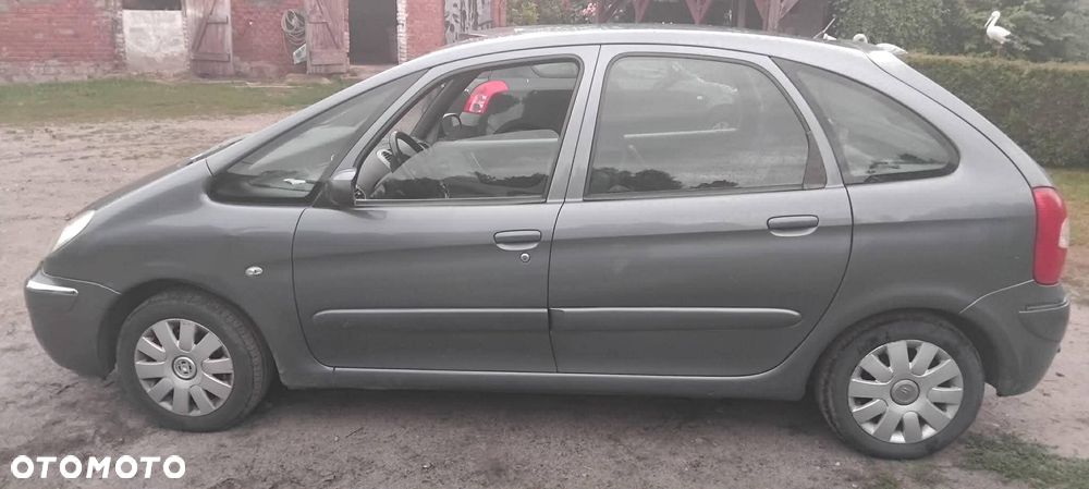 Citroën Xsara Picasso 2.0 16V Exclusive - 8