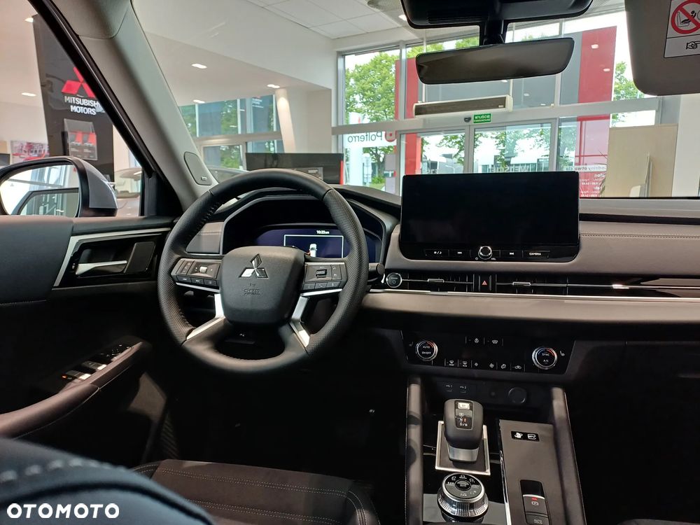 Mitsubishi Outlander ver-phev-intense - 3