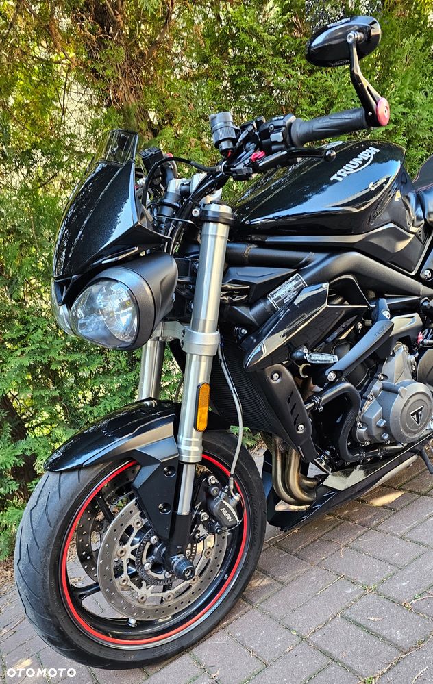 Triumph Street Triple - 14