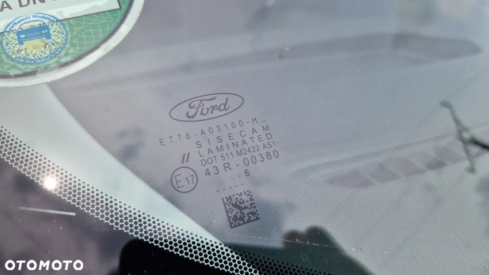 Ford Tourneo Courier 1.0 EcoBoost Titanium - 30