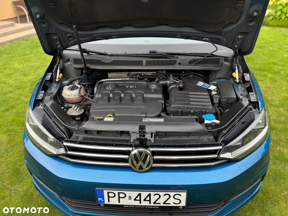 Volkswagen Touran - 23