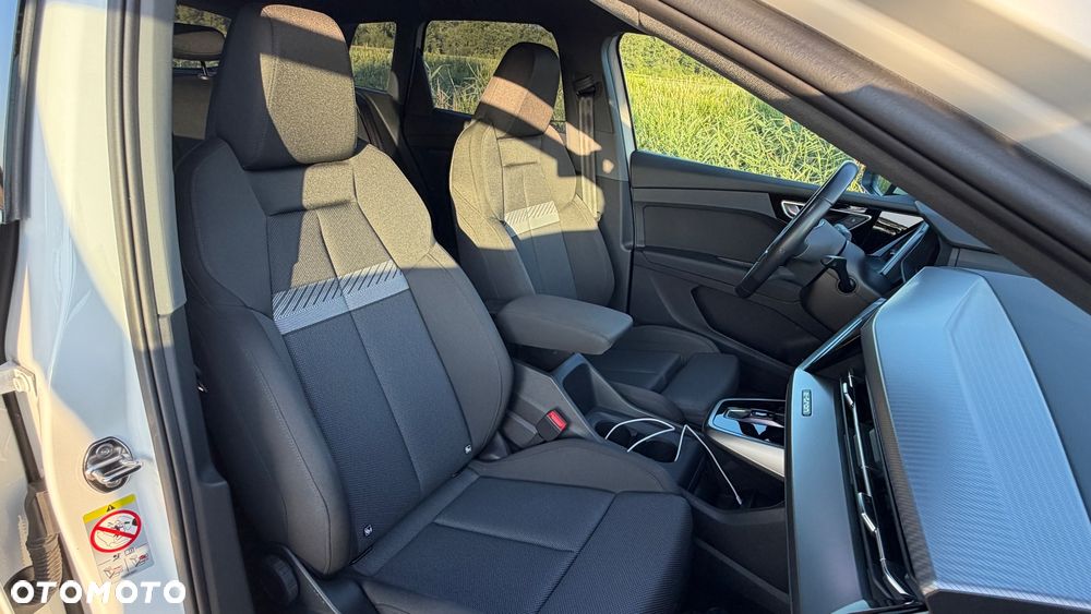 Audi Q4 e-tron - 35