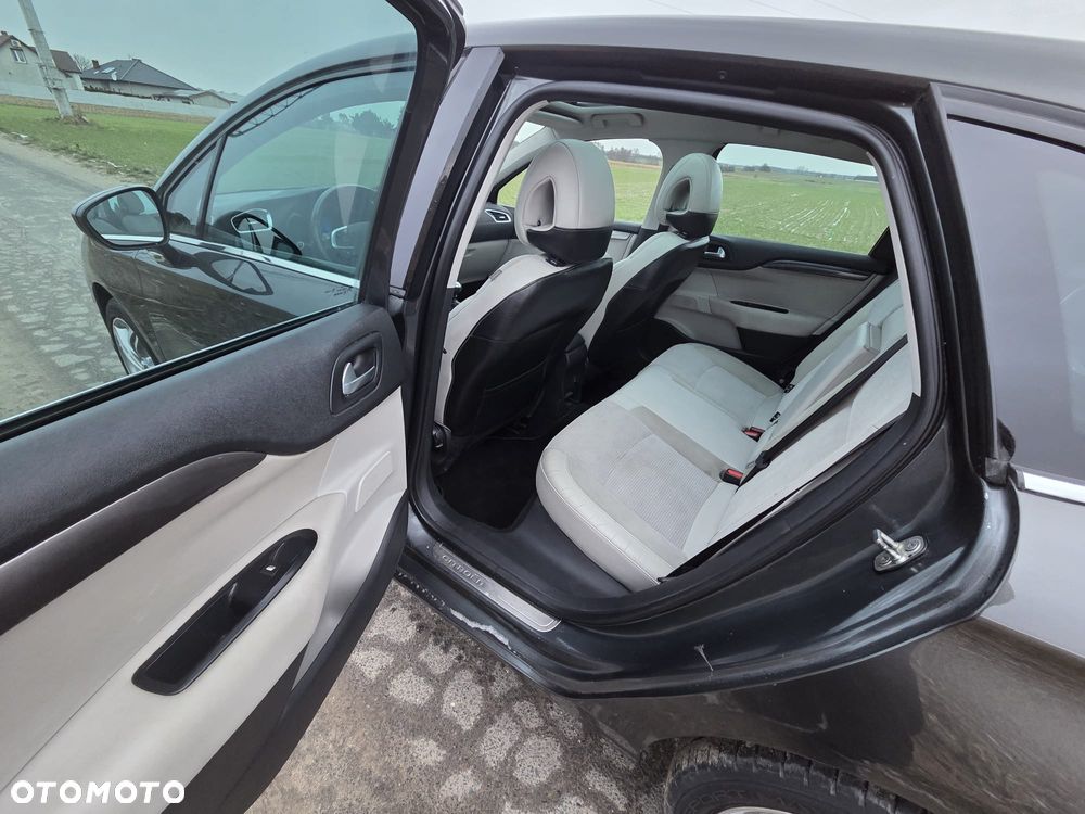 Citroën C4 HDi 150 Exclusive - 7