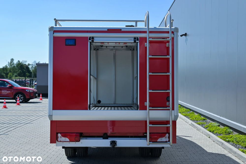 Mercedes-Benz Sprinter - 9