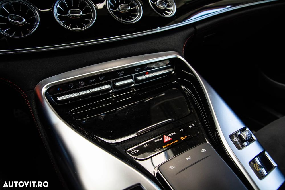 Mercedes-Benz AMG GT 43 4MATIC+ - 17