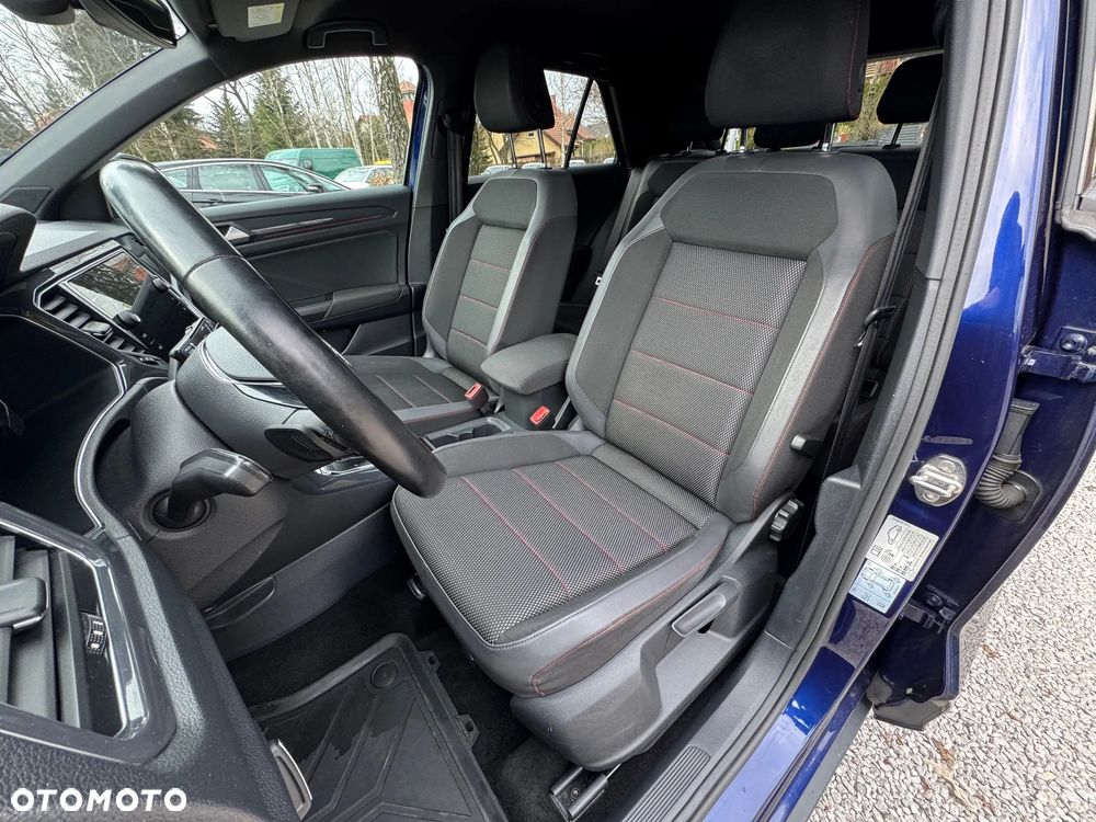 Volkswagen T-Roc - 12