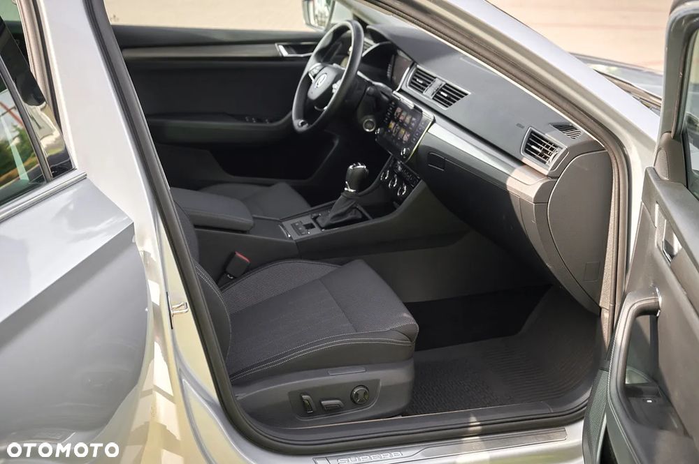 Skoda Superb 2.0 TDI SCR 4x4 Style DSG - 21