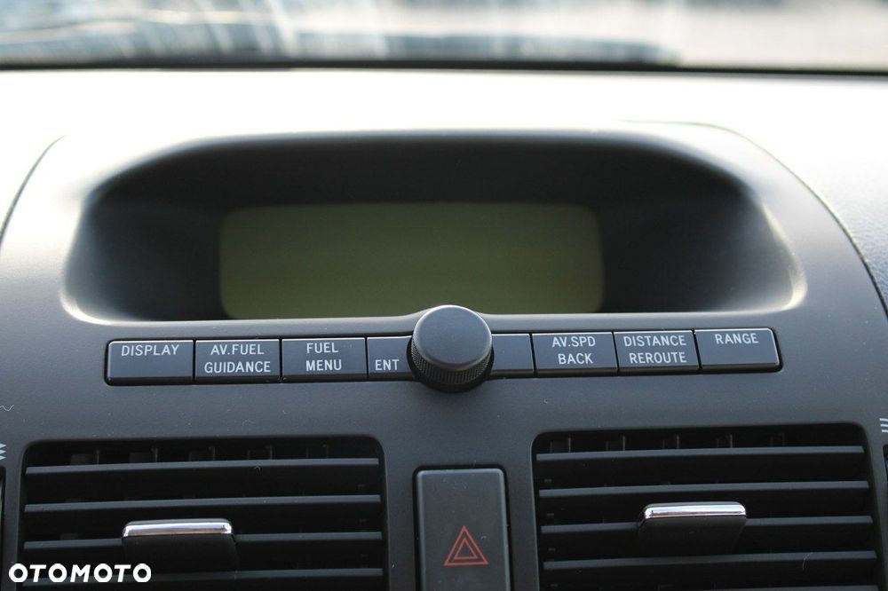 Toyota Avensis - 25