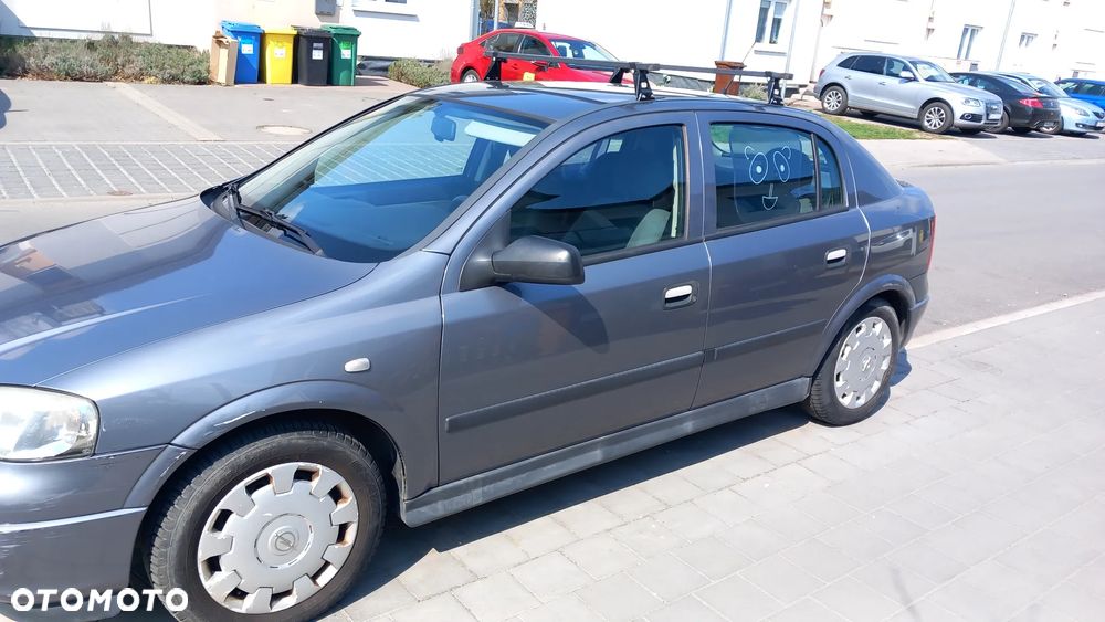 Opel Astra 1.4 Start - 4