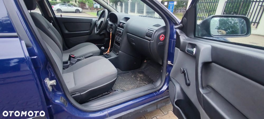 Opel Astra 1.4 Essentia - 15
