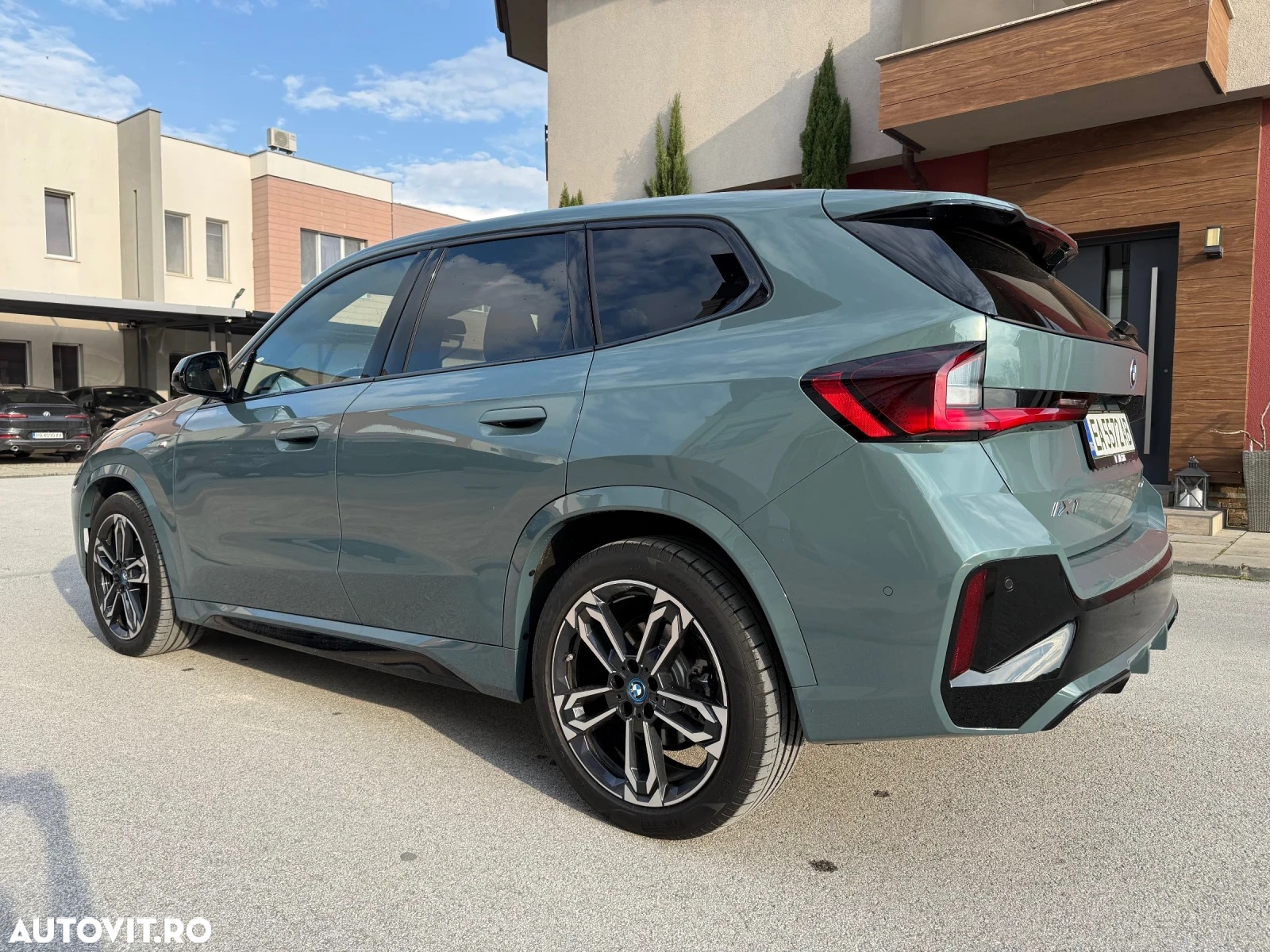 BMW iX1 eDrive20 - 8