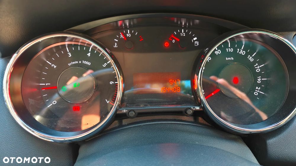 Peugeot 5008 1.6 THP Active 7os - 9