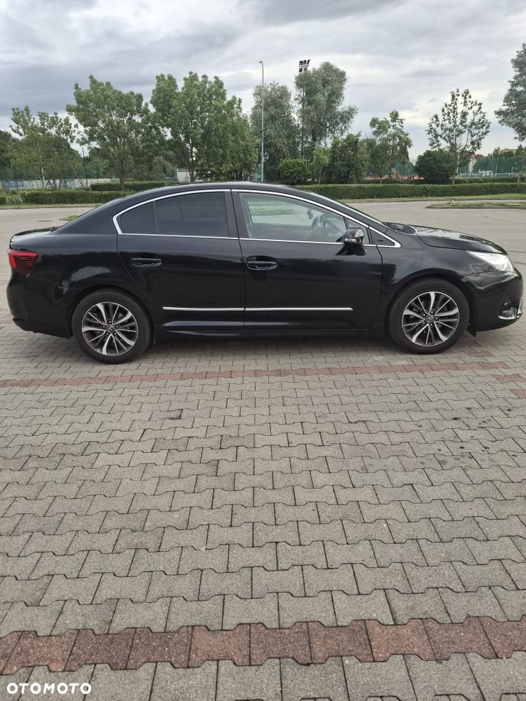 Toyota Avensis 1.8 Premium - 5