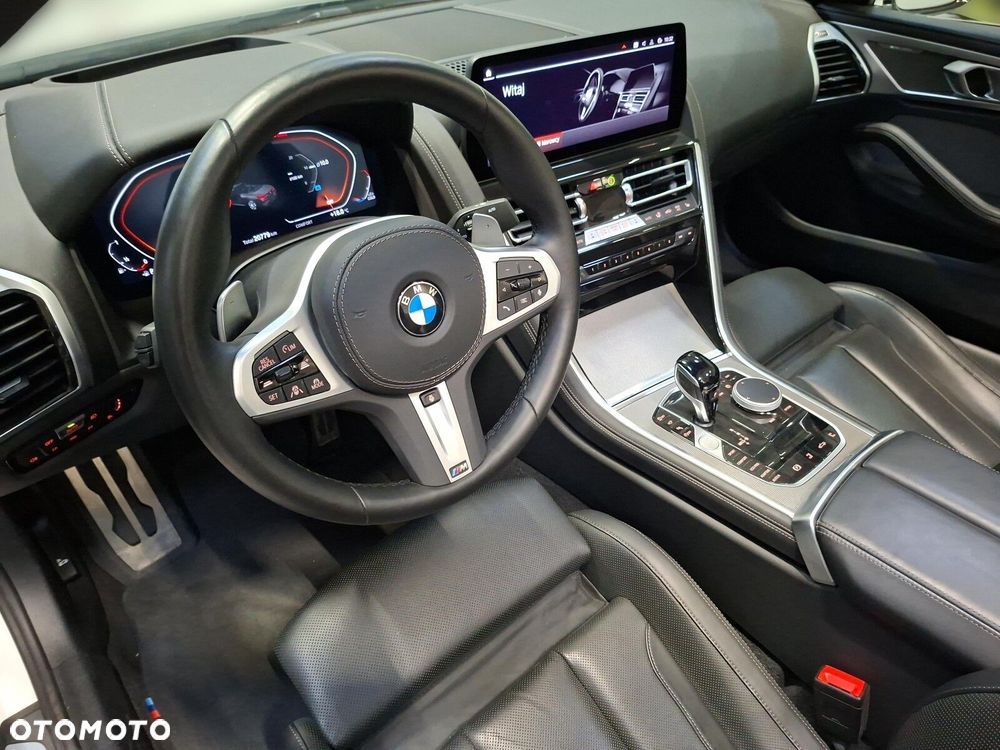 BMW Seria 8 840i - 10