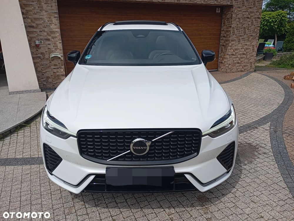 Volvo XC 60 B4 D AWD Ultimate Dark - 3