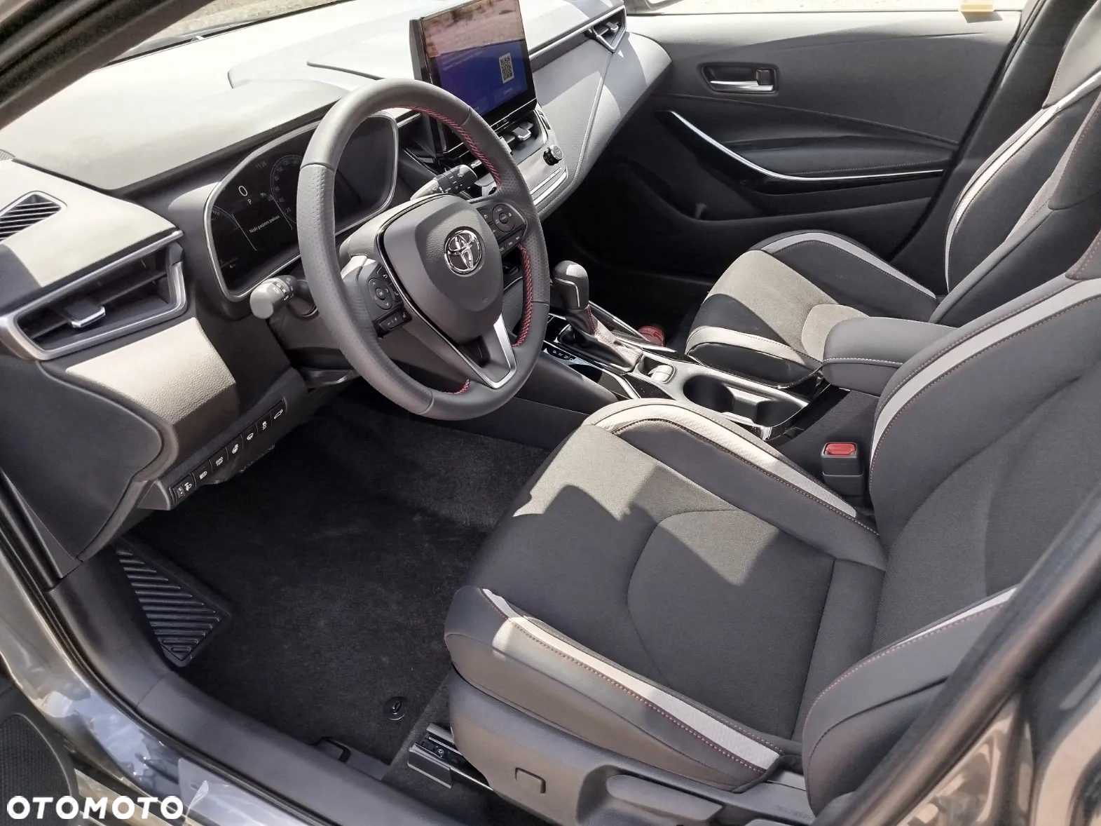 Toyota Corolla 1.8 Hybrid GR Sport - 9