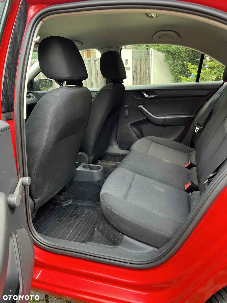 Skoda RAPID 1.4 TDI DPF Active - 9