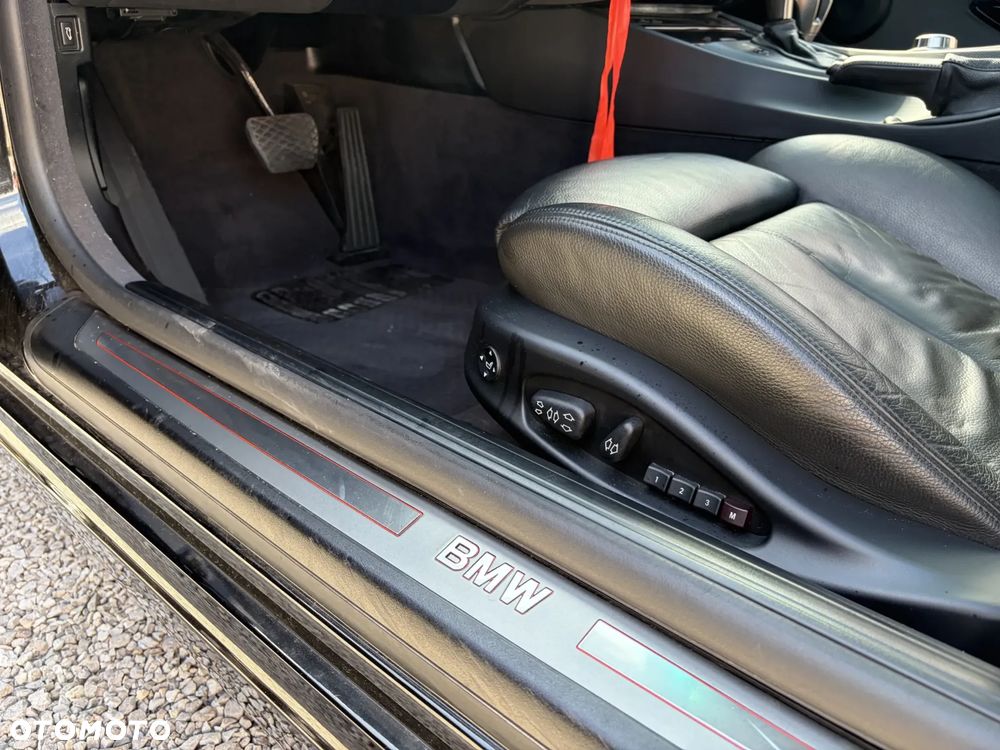 BMW Seria 6 650 i - 28