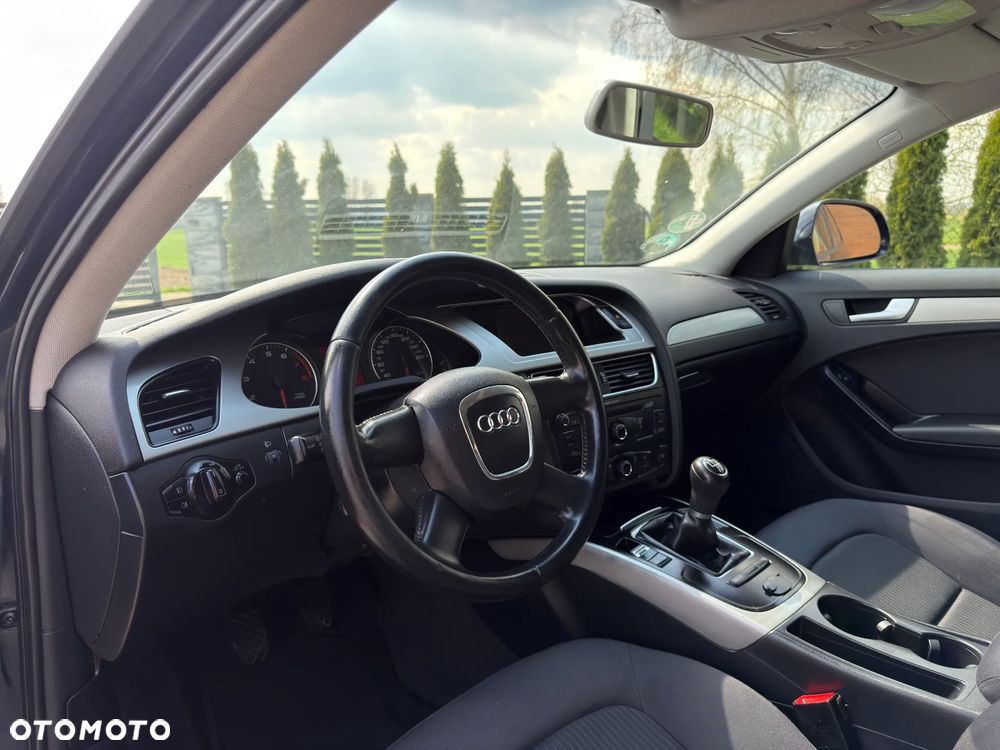 Audi A4 Limousine 2.0 TFSI Ambiente - 32