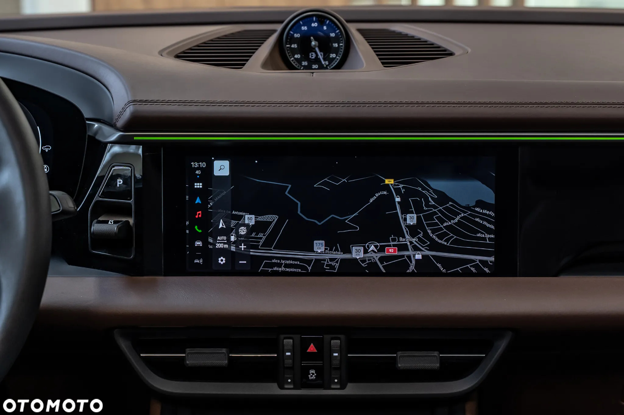Porsche Macan 4 - 30