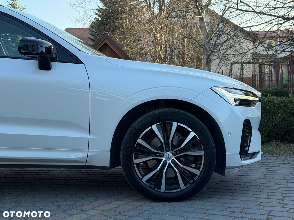 Volvo XC 60 B5 B AWD Momentum Pro - 13