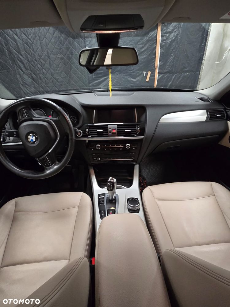 BMW X4 xDrive20i - 16