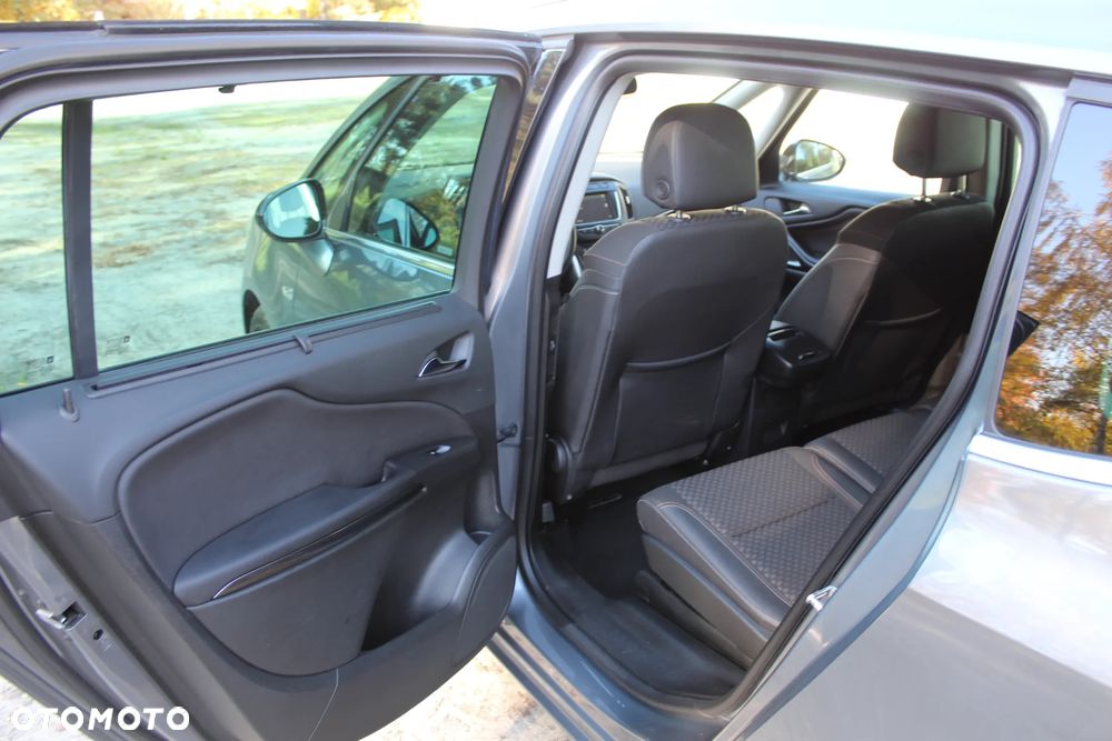 Opel Zafira - 18