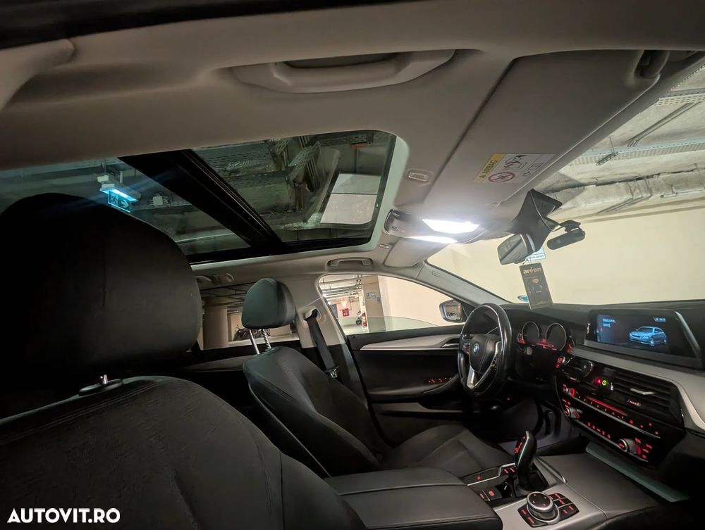 BMW Seria 5 520d xDrive Touring Aut. - 8